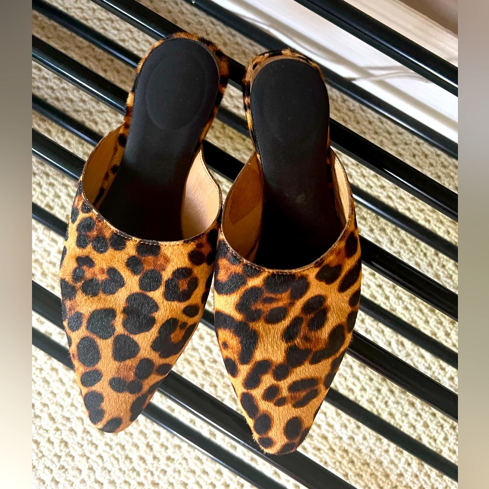 Leopard mules